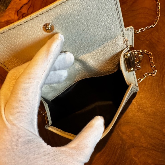 Gucci
GG Princy French Flap Wallet converted Crossbody - Picture 8 of 17